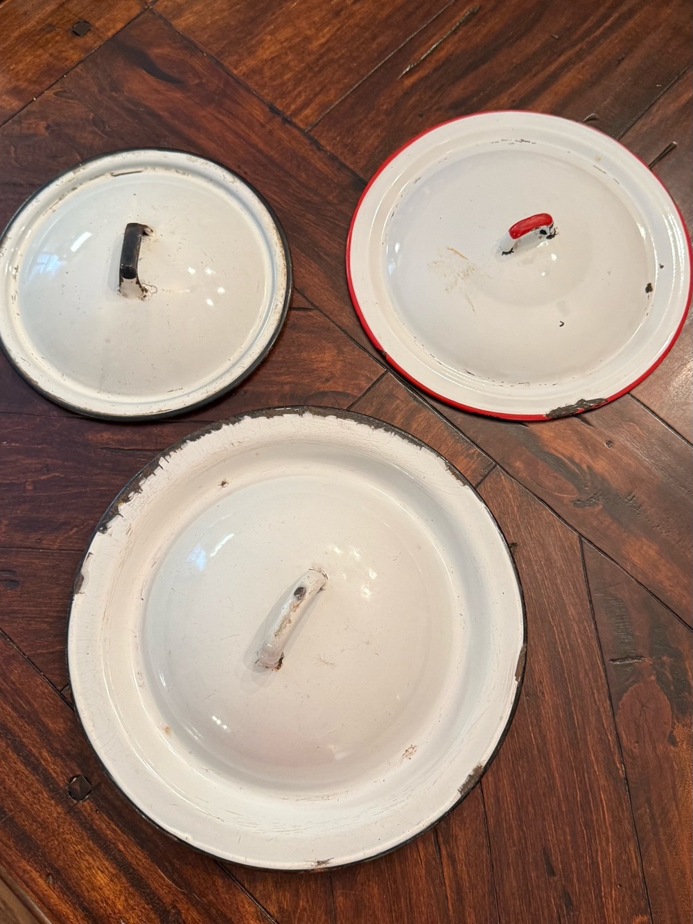 Enamel Pot Lid Set in White with Black and Red Accents